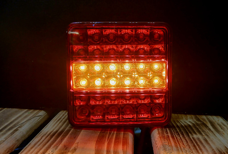 چراغ خطر مربع 24 ولت SKY LIGHT ترکیه